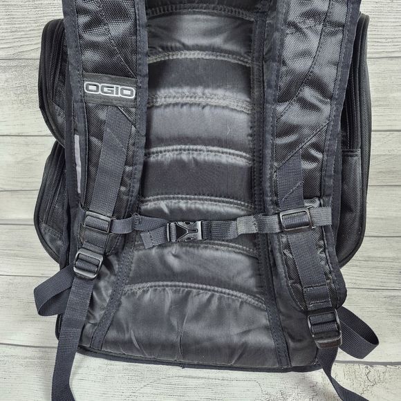 OGIO Bounty Hunter Ruck 20 Laptop Backpack Audio & Lots Pockets Black ABB Logo - Picture 5 of 16